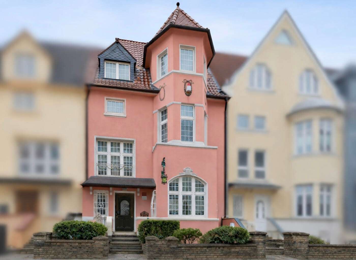 Thumbnail-Haus zum Kaufen in Essen 749.000,00 € 219 m²