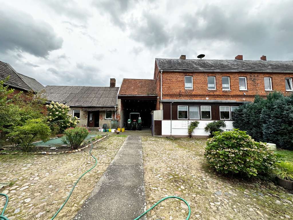 Thumbnail-Haus zum Kaufen in Gardelegen 75.000,00 € 111 m²