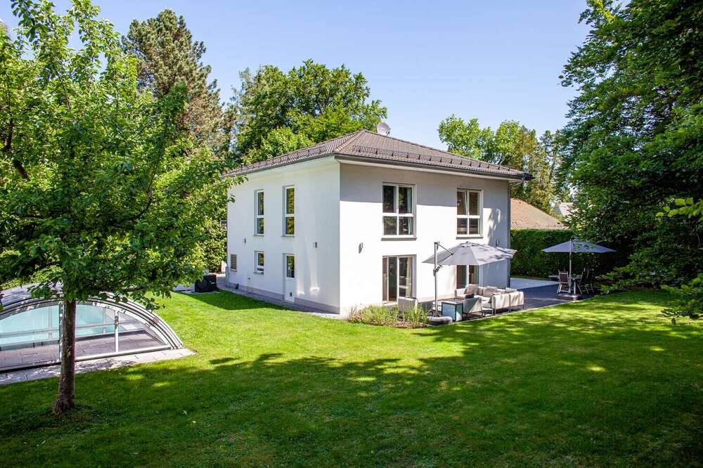 Thumbnail-Haus zum Kaufen in Gauting 1.999.000,00 € 220 m²