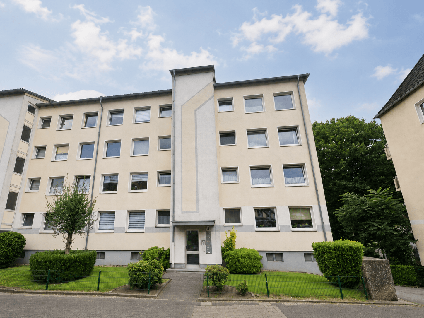 Thumbnail-Wohnung zum Kaufen in Essen 148.000,00 € 63.15 m²