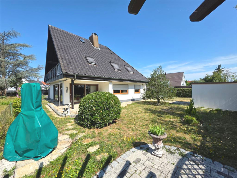 Thumbnail-Haus zum Kaufen in Singen 575.000,00 € 139.83 m²