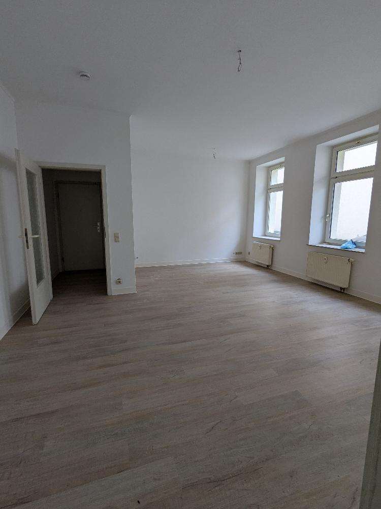 Thumbnail-Wohnung zum Mieten in Chemnitz 310,00 € 54.22 m²