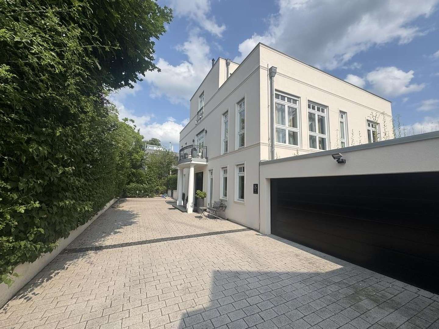 Thumbnail-Haus zum Kaufen in Wiesbaden 3.825.000,00 € 416 m²