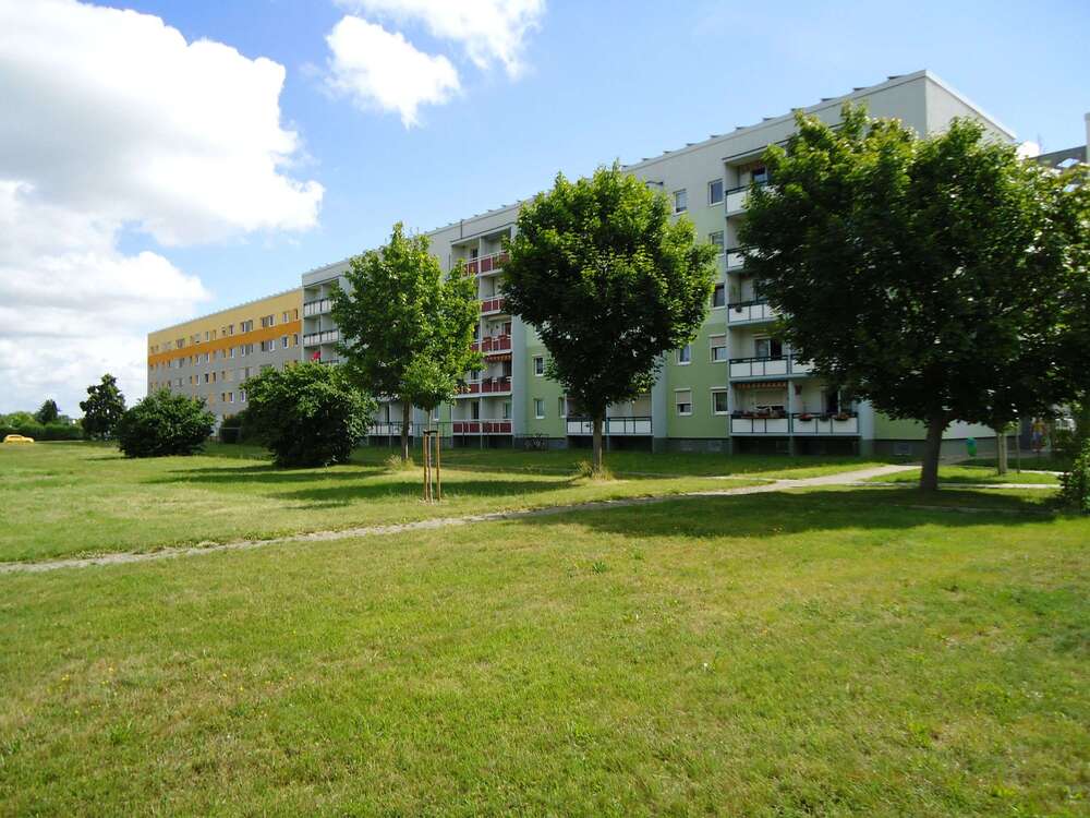 Thumbnail-Wohnung zum Mieten in Calbe 272,00 € 48.7 m²