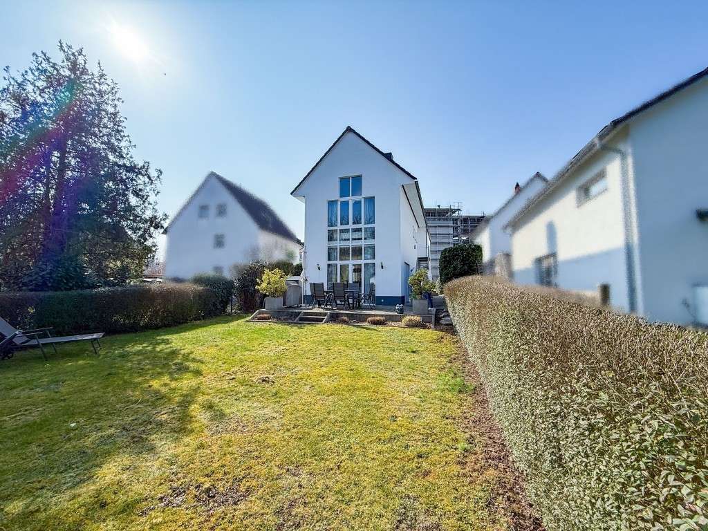 Thumbnail-Haus zum Kaufen in Eschborn 695.000,00 € 238.99 m²