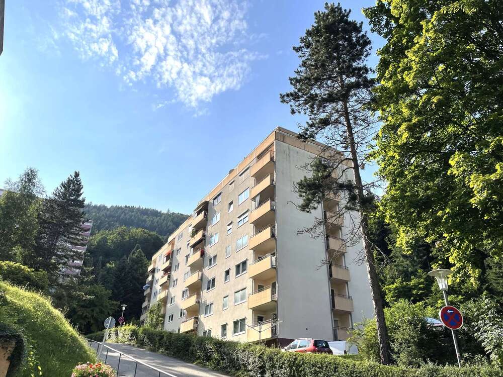 Thumbnail-Wohnung zum Kaufen in Bad Herrenalb 159.000,00 € 92.32 m²