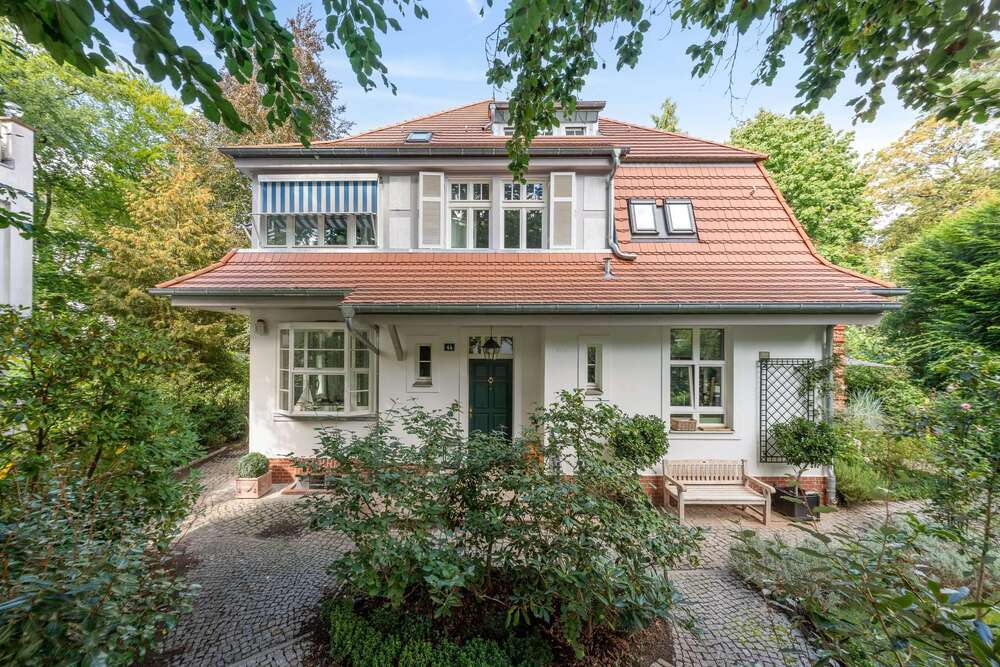 Thumbnail-Haus zum Kaufen in Berlin 1.995.000,00 € 240 m²