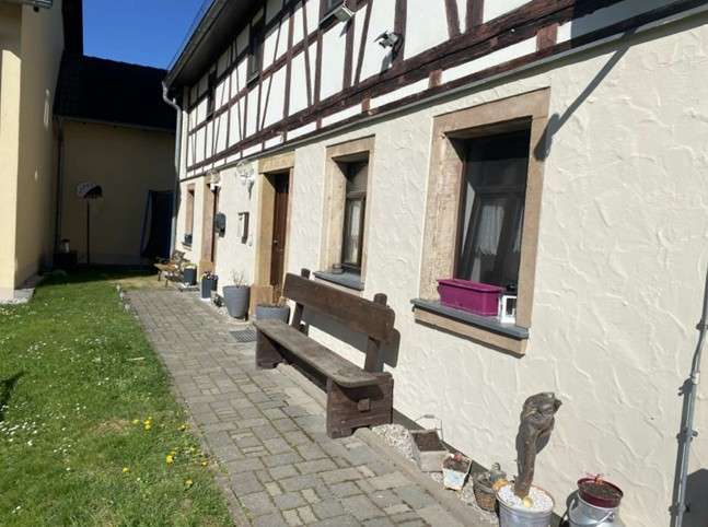 Thumbnail-Haus zum Kaufen in Claußnitz 225.000,00 € 217 m²