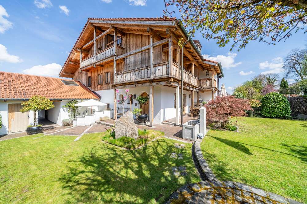 Thumbnail-Haus zum Kaufen in Taufkirchen 2.250.000,00 € 305 m²