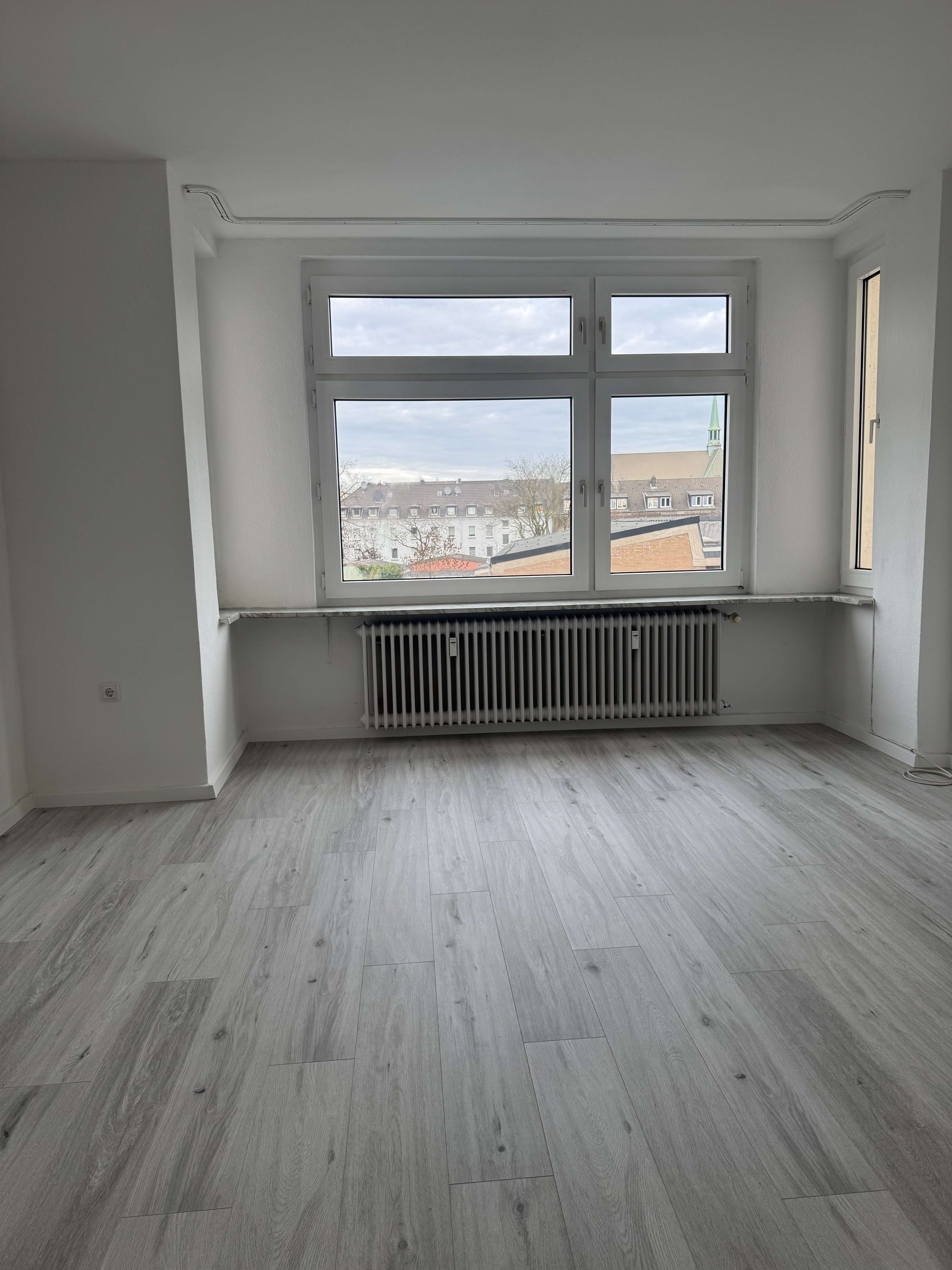 Thumbnail-Wohnung zum Mieten in Duisburg 325,00 € 40 m²