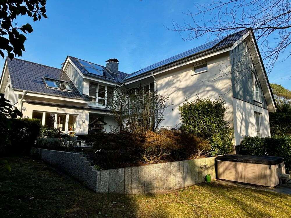 Thumbnail-Haus zum Kaufen in Seevetal 1.150.000,00 € 287.68 m²