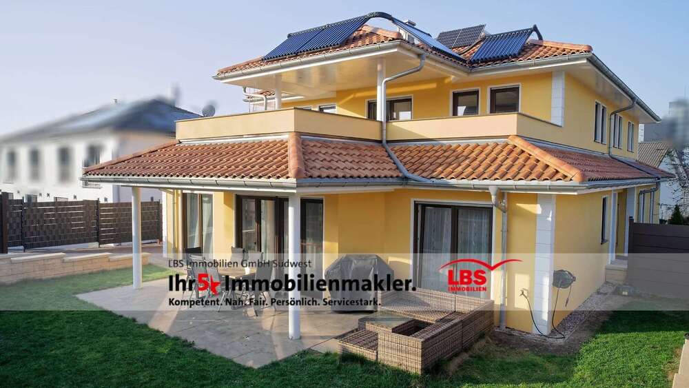 Thumbnail-Haus zum Kaufen in Pforzheim 1.150.000,00 € 350 m²