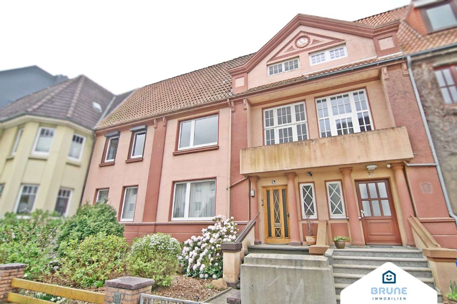 Thumbnail-Haus zum Kaufen in Bremerhaven 239.000,00 € 186 m²