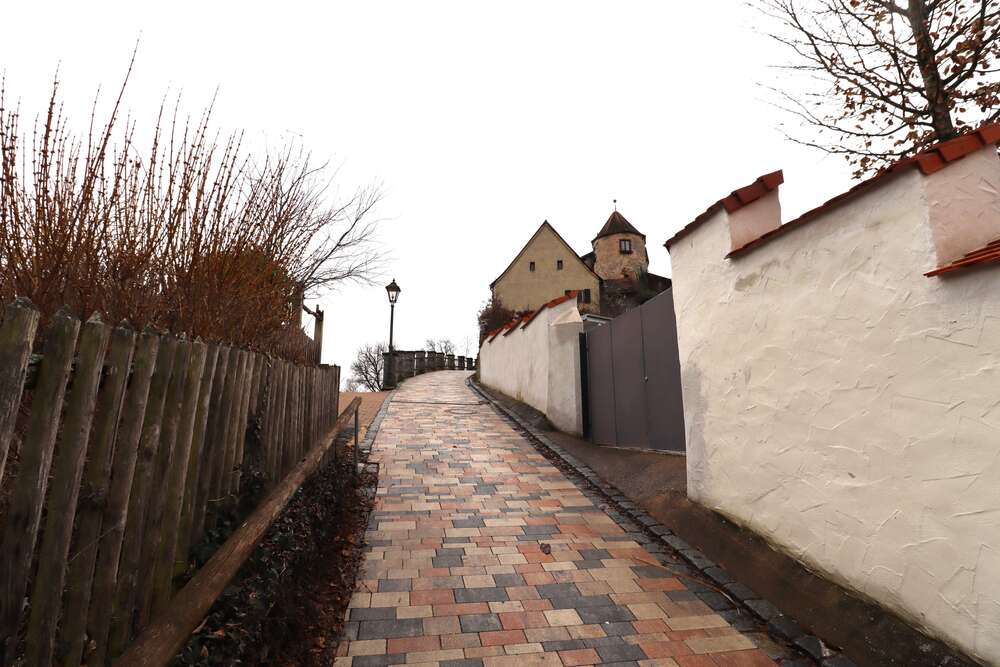 Thumbnail-Haus zum Kaufen in Pappenheim 140.000,00 € 300 m²