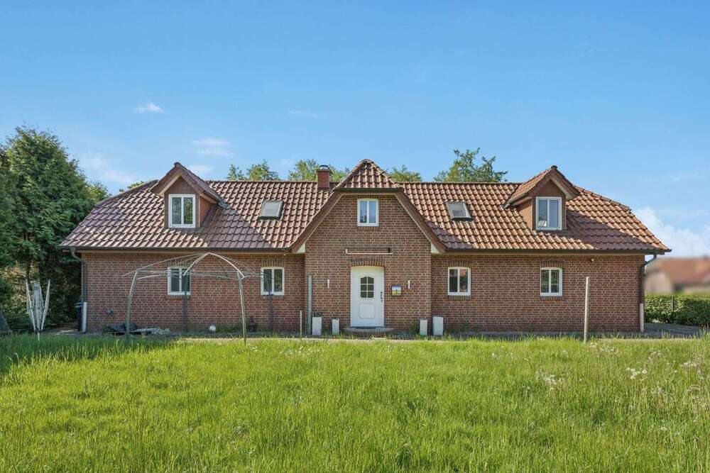 Thumbnail-Haus zum Kaufen in Rhauderfehn 210.000,00 € 142 m²