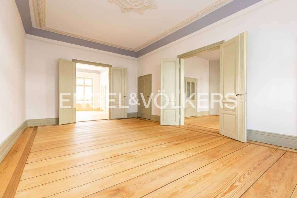 Thumbnail-Wohnung zum Mieten in Frankfurt am Main 3.925,00 € 175 m²