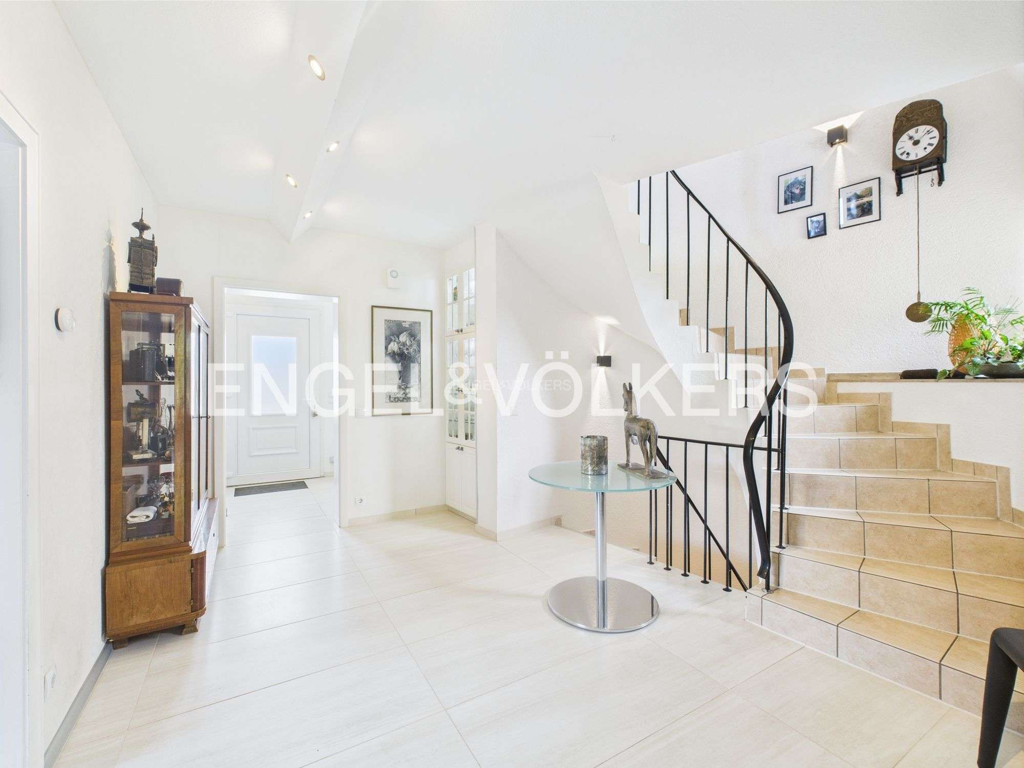 Thumbnail-Haus zum Kaufen in Krefeld 825.000,00 € 228 m²