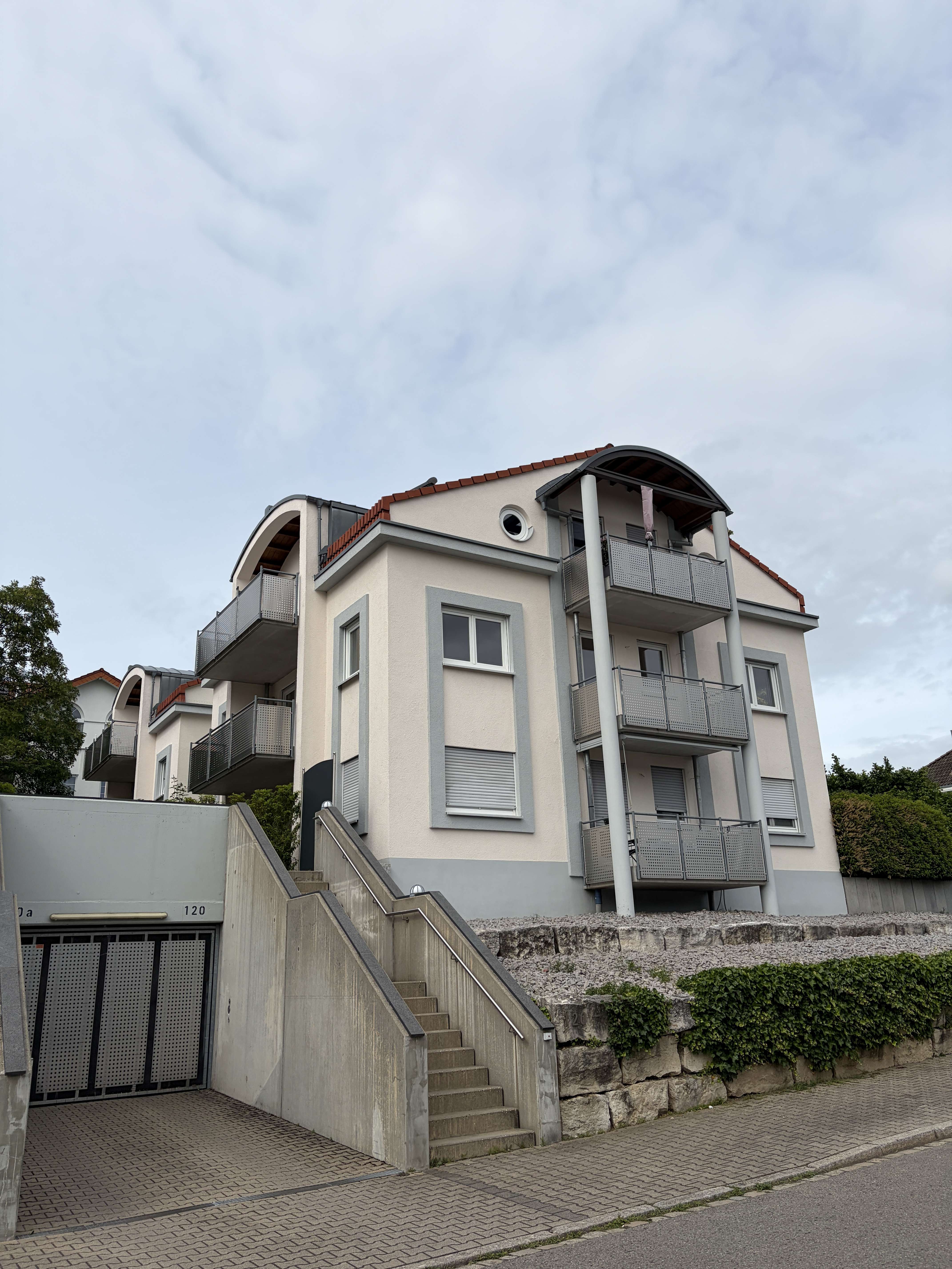 Thumbnail-Wohnung zum Mieten in Pforzheim 1.150,00 € 98.71 m²