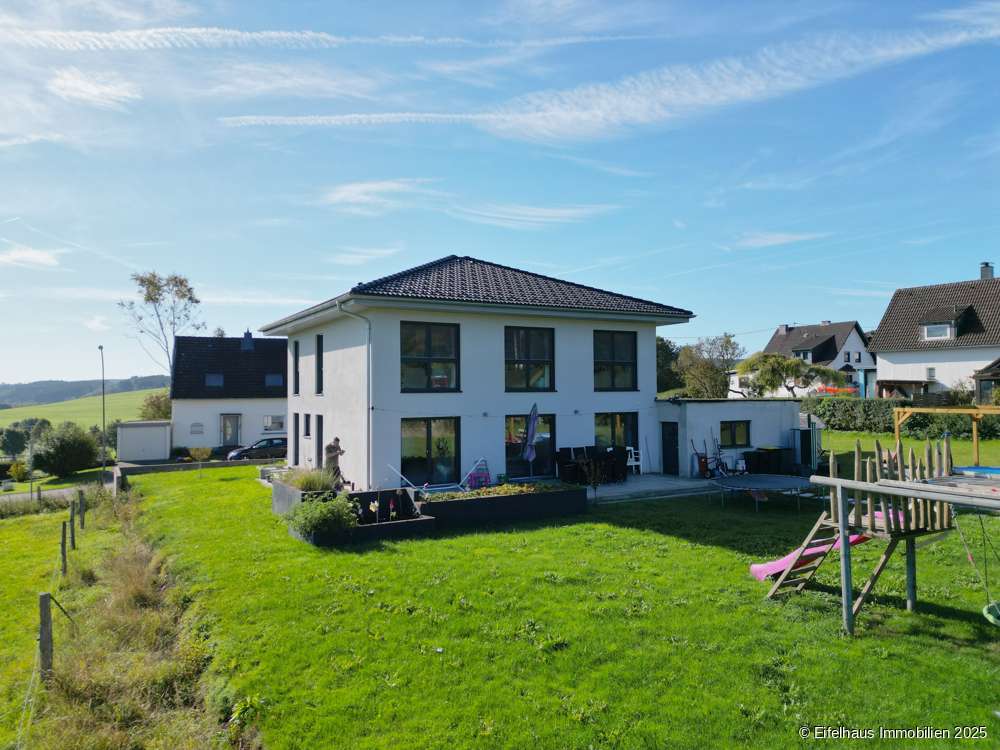 Thumbnail-Haus zum Kaufen in Dahlem 468.000,00 € 189.39 m²