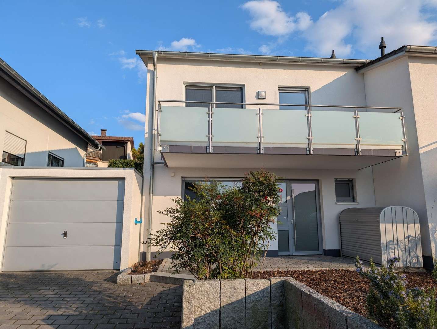 Thumbnail-Haus zum Mieten in Hirschberg an der Bergstraße 2.750,00 € 189 m²