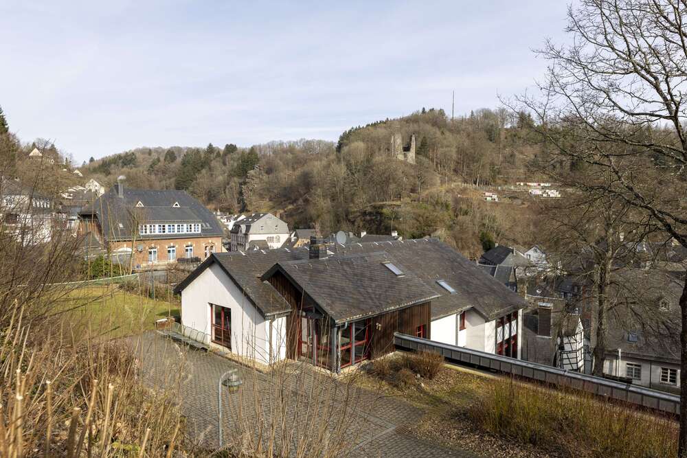 Thumbnail-Haus zum Kaufen in Monschau 450.000,00 € 626.5 m²