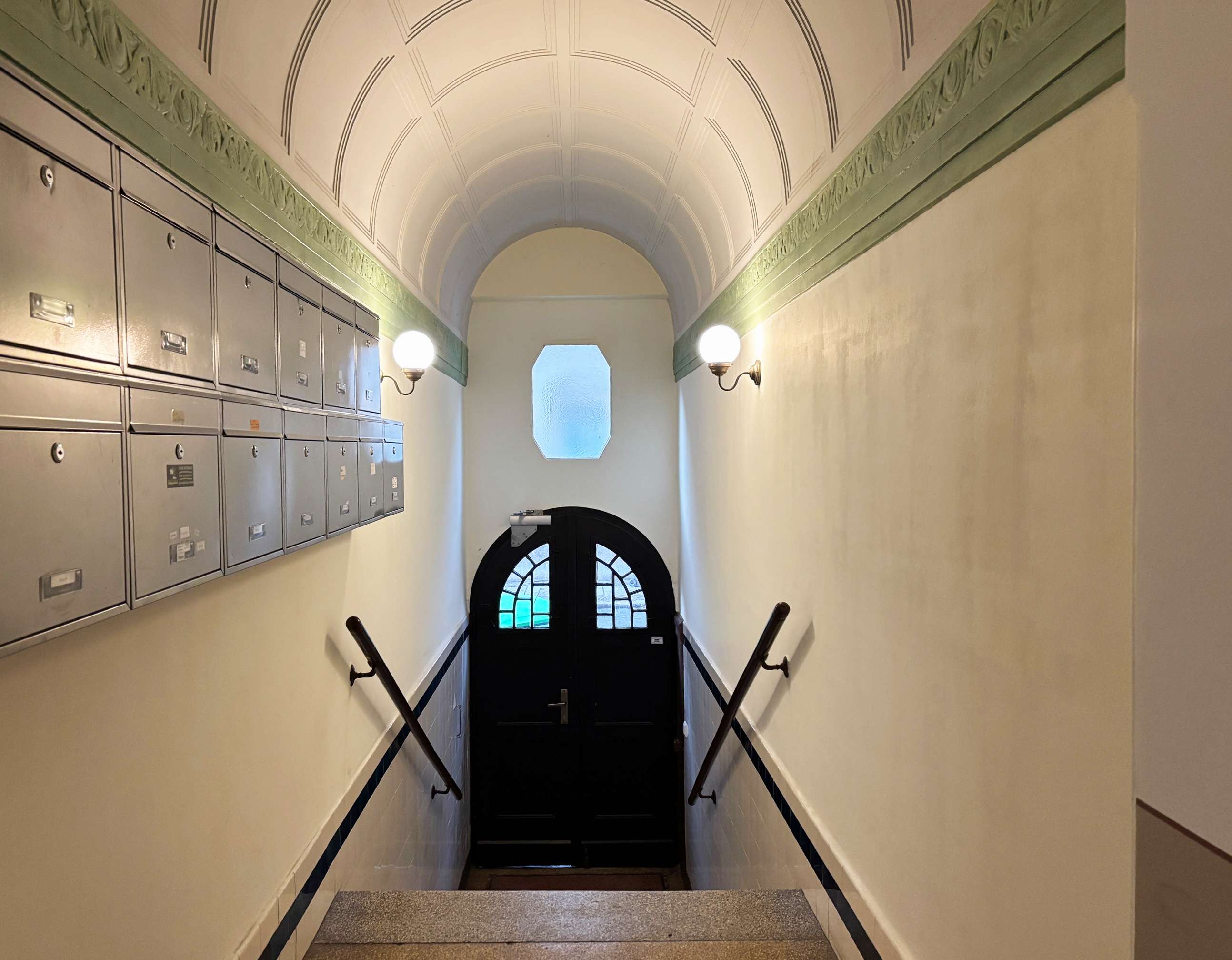 Thumbnail-Wohnung zum Kaufen in Leipzig 155.000,00 € 76.67 m²