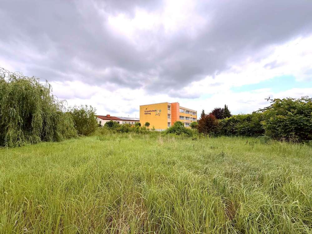 Thumbnail-Grundstück zu verkaufen in Oßling 70.000,00 € 1752 m²