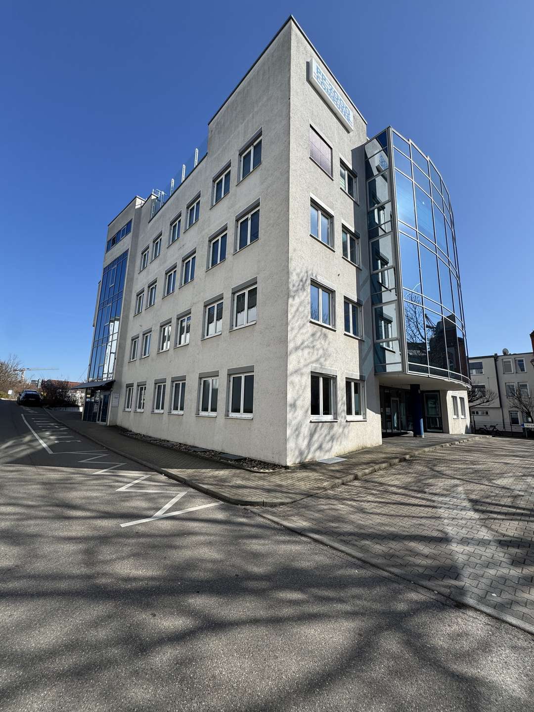 Thumbnail-Büro in Stuttgart 5.900.000,00 € 3852 m²