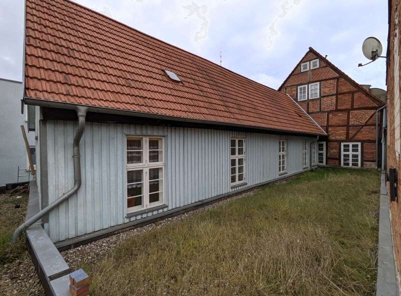 Thumbnail-Wohnung zum Mieten in Güstrow 420,00 € 64.48 m²