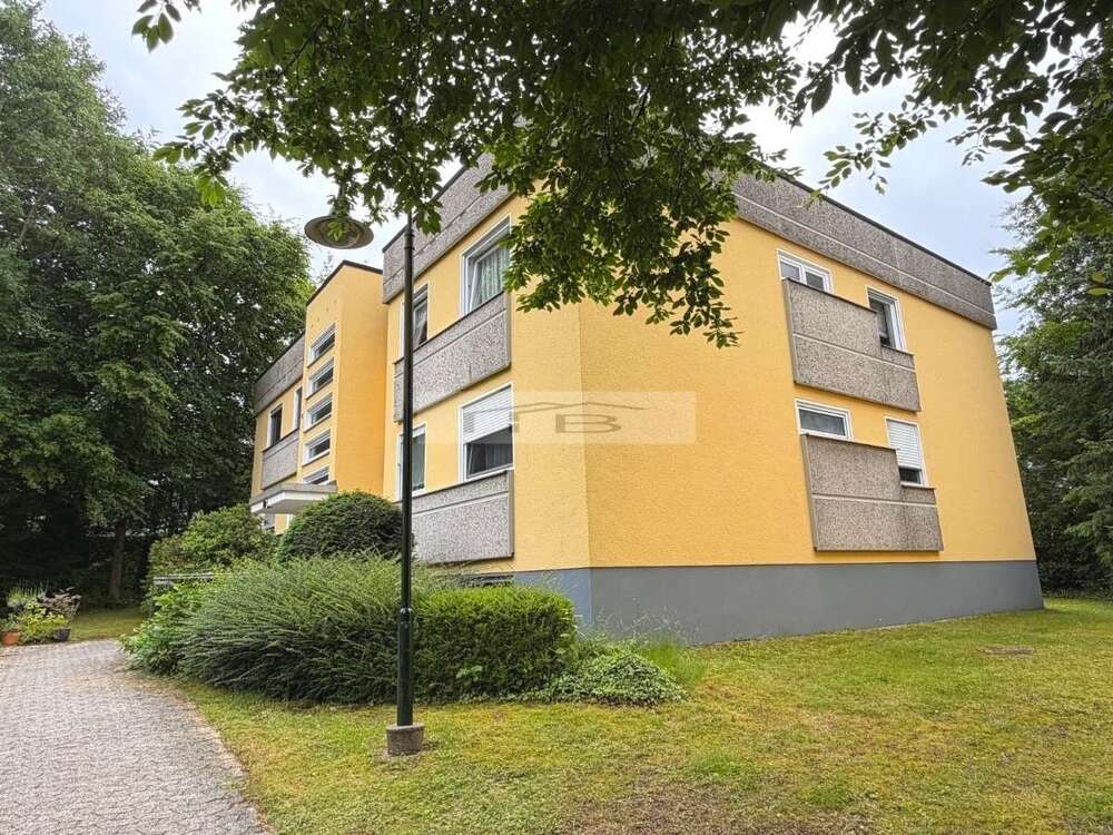 Thumbnail-Wohnung zum Mieten in Bergisch Gladbach 1.050,00 € 94.76 m²