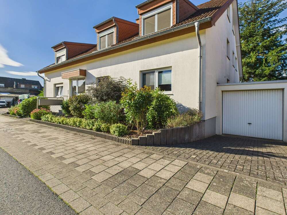 Thumbnail-Wohnung zum Kaufen in Düren Derichsweiler 159.000,00 € 68 m²