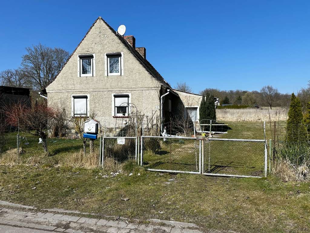 Thumbnail-Haus zum Kaufen in Gardelegen OT Weteritz 69.000,00 € 139 m²