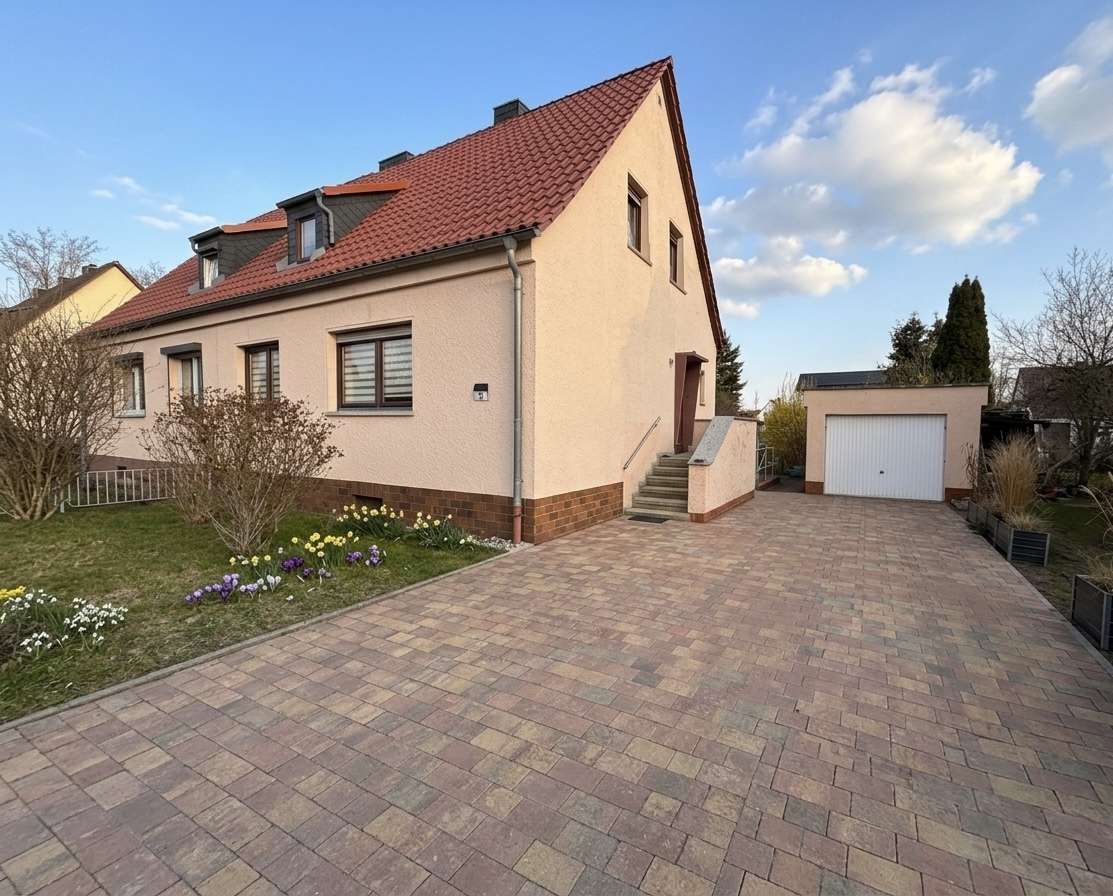 Thumbnail-Haus zum Kaufen in Halle (Saale) 319.000,00 € 118 m²