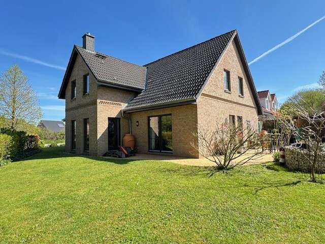 Thumbnail-Haus zum Kaufen in Eutin 698.500,00 € 201 m²