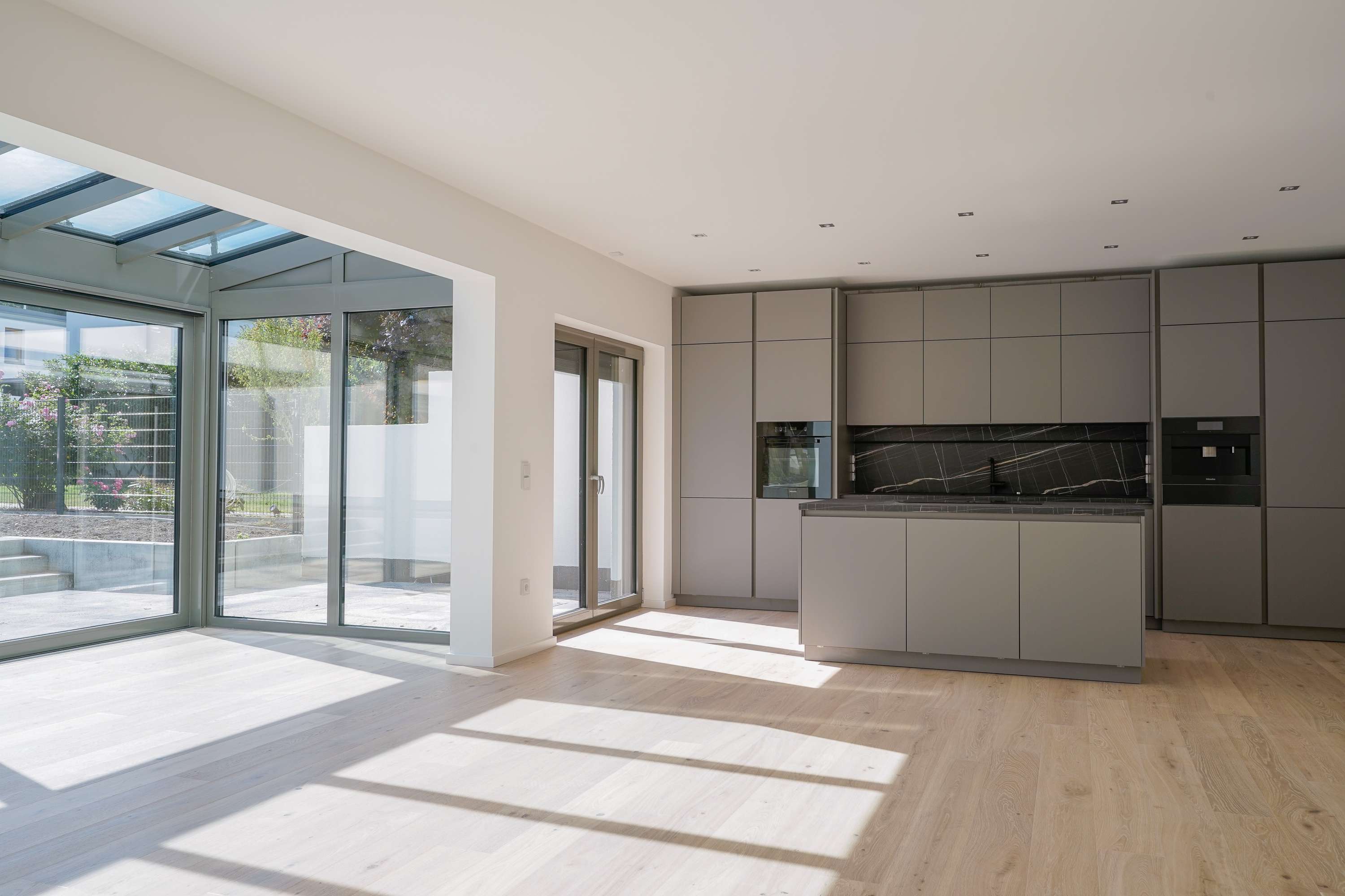 Thumbnail-Haus zum Mieten in Leipzig 2.300,00 € 154 m²