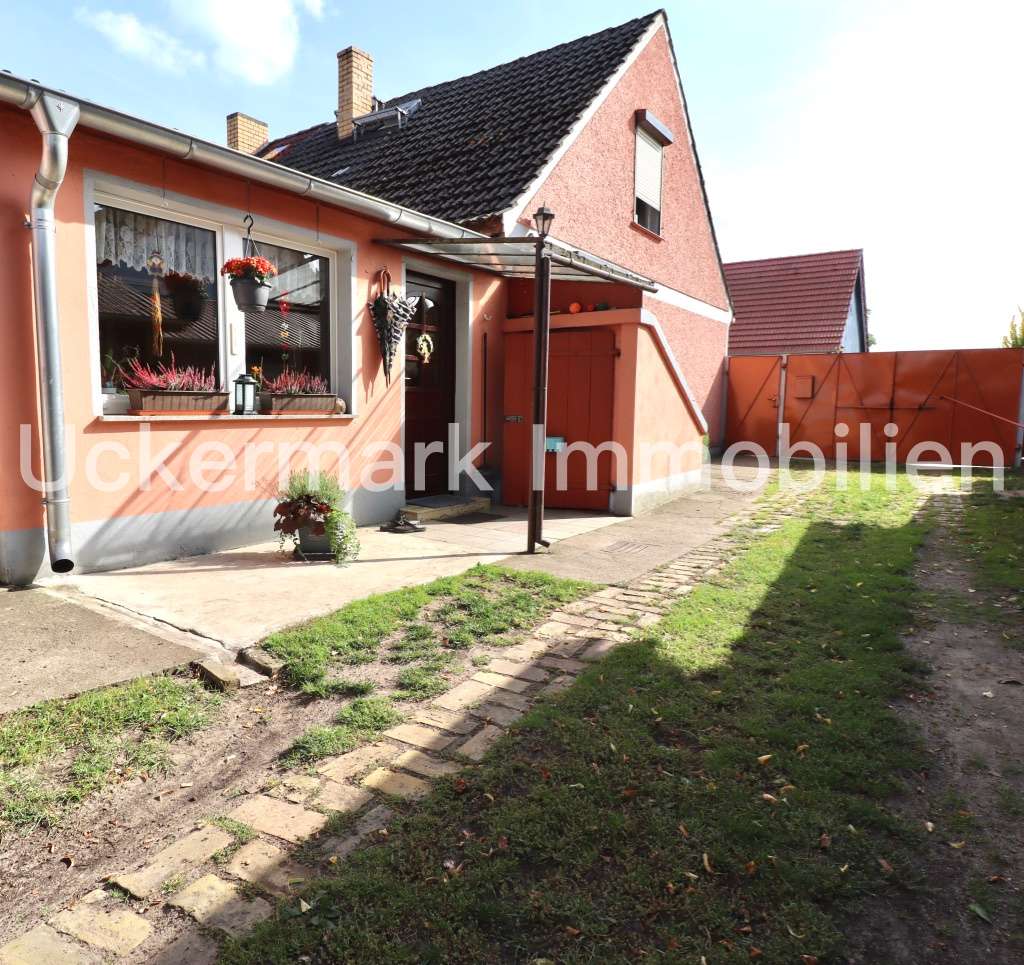 Thumbnail-Haus zum Kaufen in Zehdenick OT Kurtschlag 139.000,00 € 95 m²