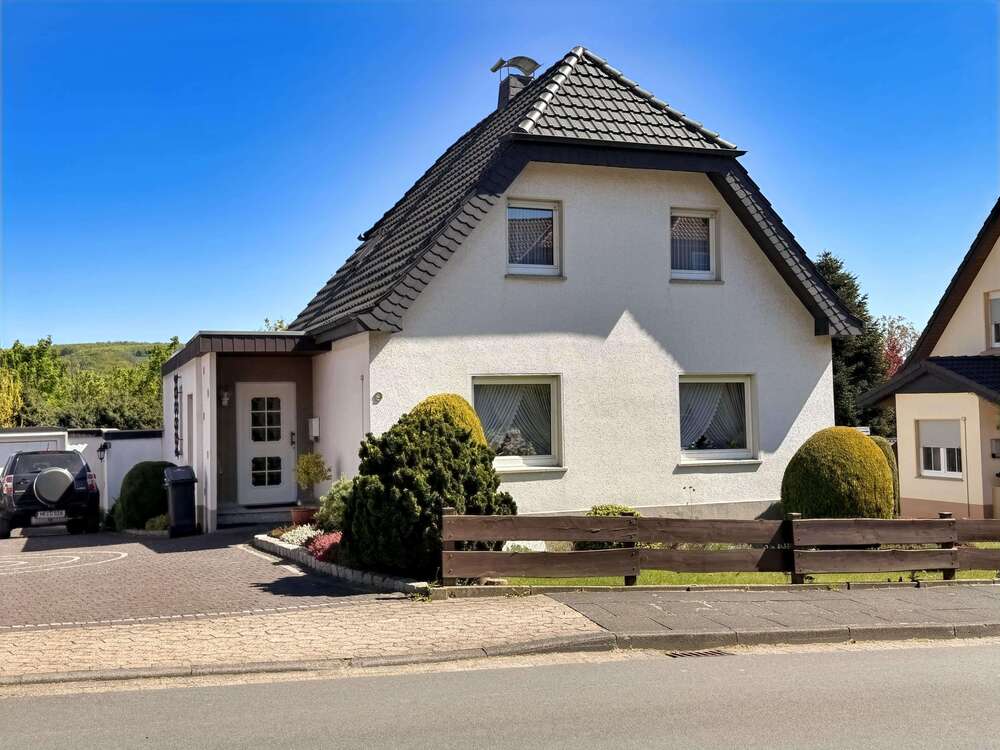 Thumbnail-Haus zum Kaufen in Hiddenhausen 228.000,00 € 117.37 m²