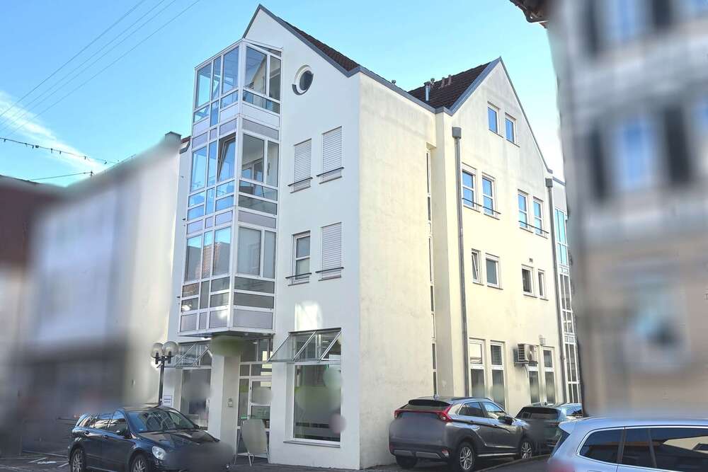 Thumbnail-Haus zum Kaufen in Fellbach 1.350.000,00 € 277.59 m²