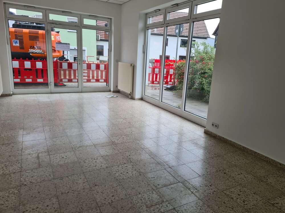 Thumbnail-Einzelhandel in Bennewitz 390,00 € 30 m²