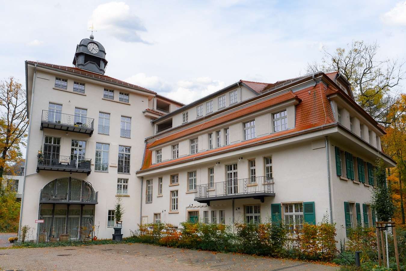 Thumbnail-Wohnung zum Mieten in Dresden 2.200,00 € 160.48 m²