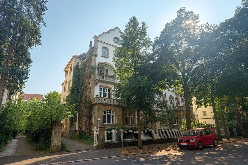 Thumbnail-Wohnung zum Kaufen in Freiburg im Breisgau 2.000.000,00 € 235 m²