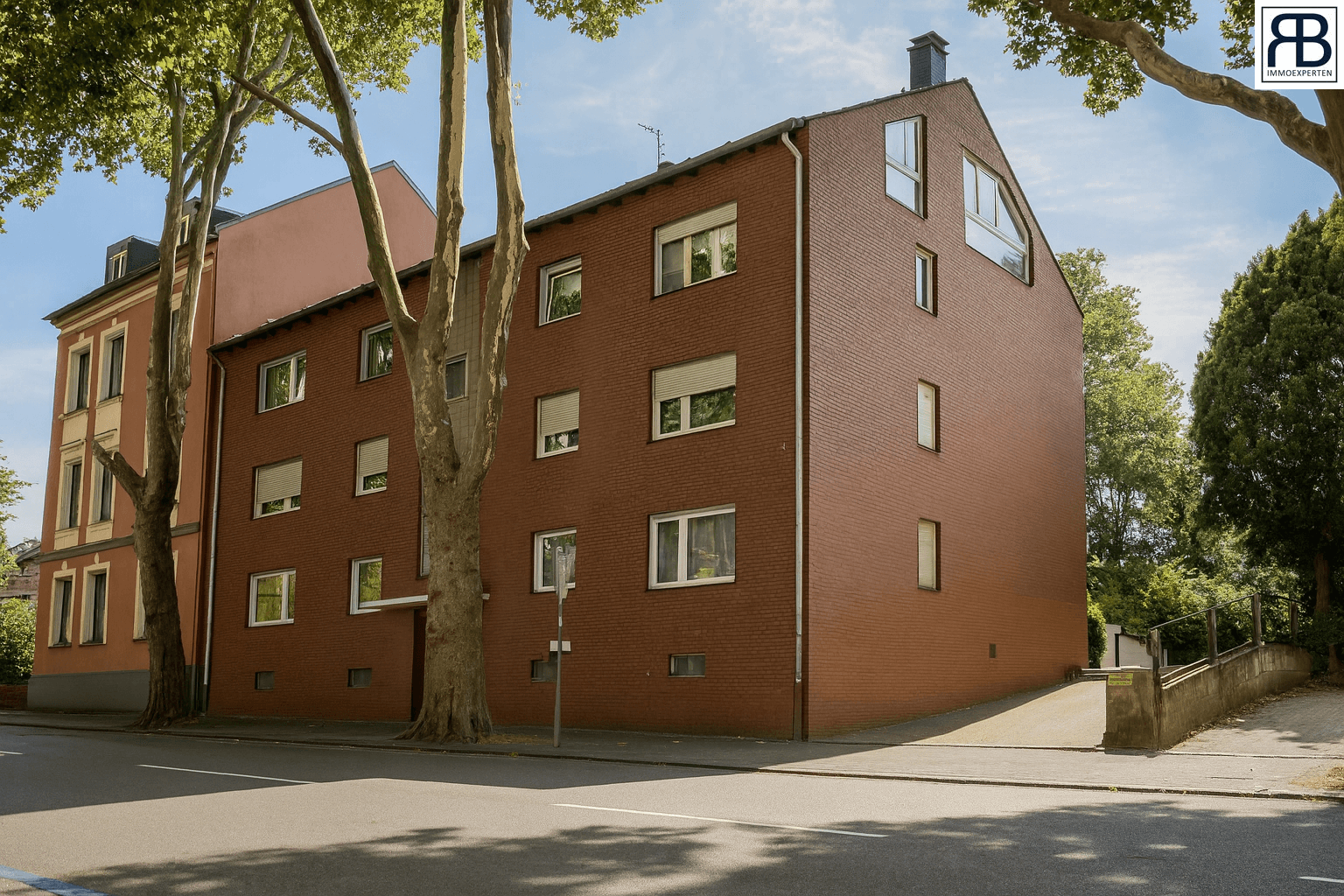 Thumbnail-Wohnung zum Kaufen in Duisburg 159.000,00 € 99 m²