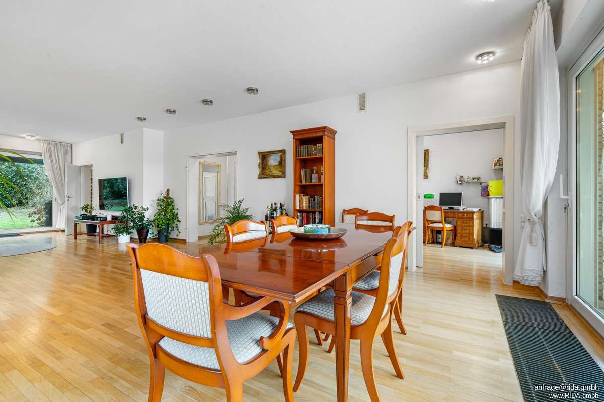 Thumbnail-Haus zum Kaufen in Bergisch Gladbach 890.000,00 € 316.13 m²