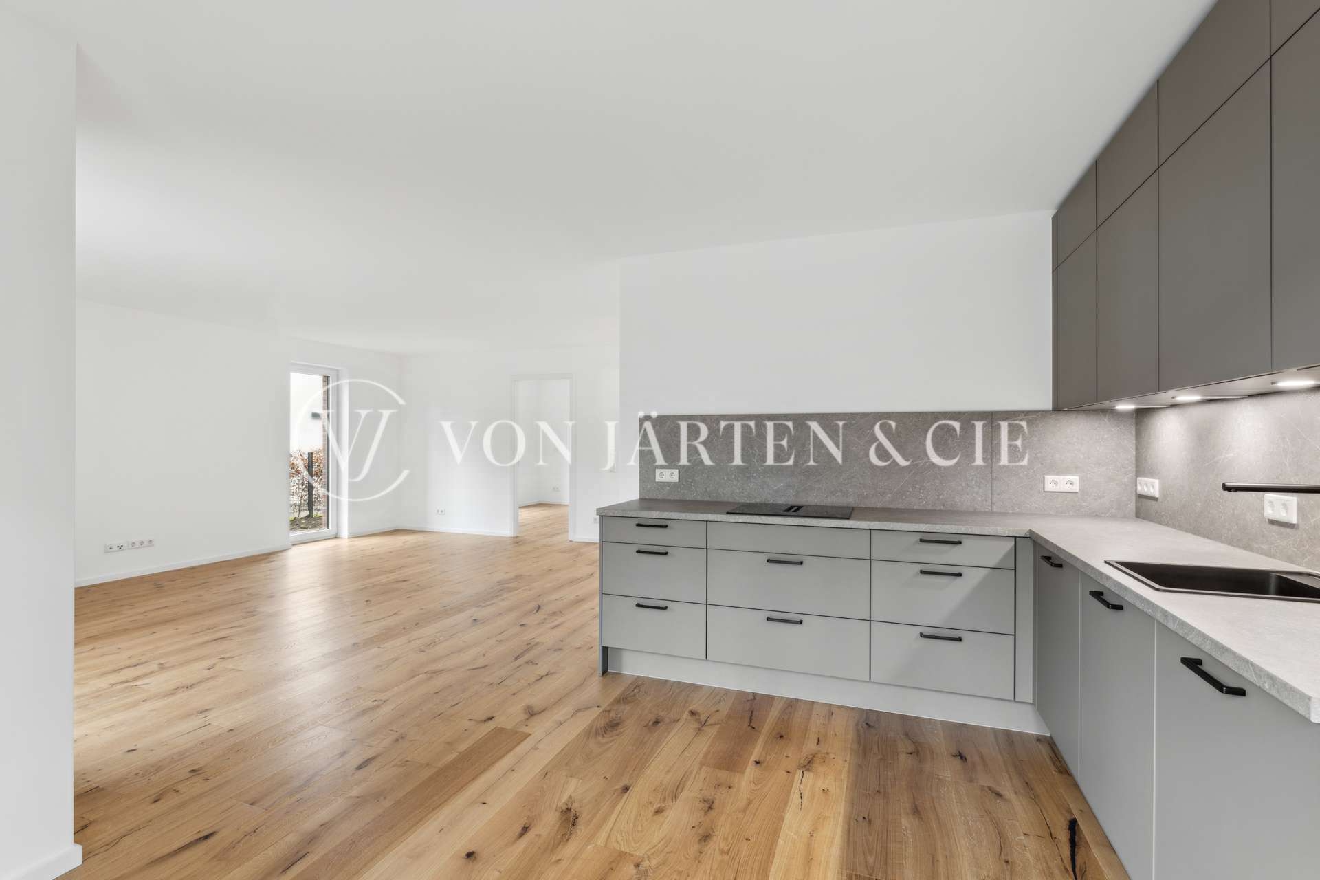 Thumbnail-Wohnung zum Mieten in Hamburg 2.300,00 € 122.1 m²