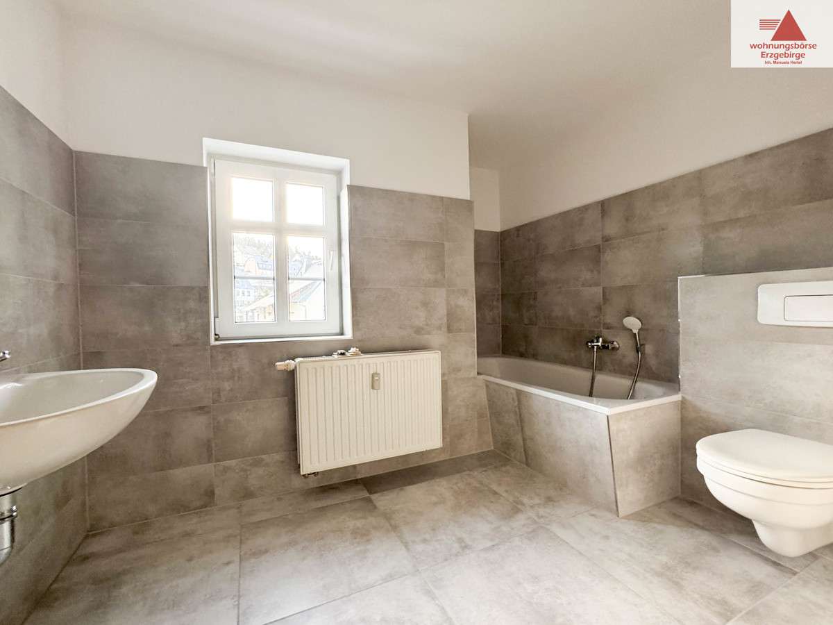 Thumbnail-Wohnung zum Mieten in Gornsdorf 750,00 € 120 m²