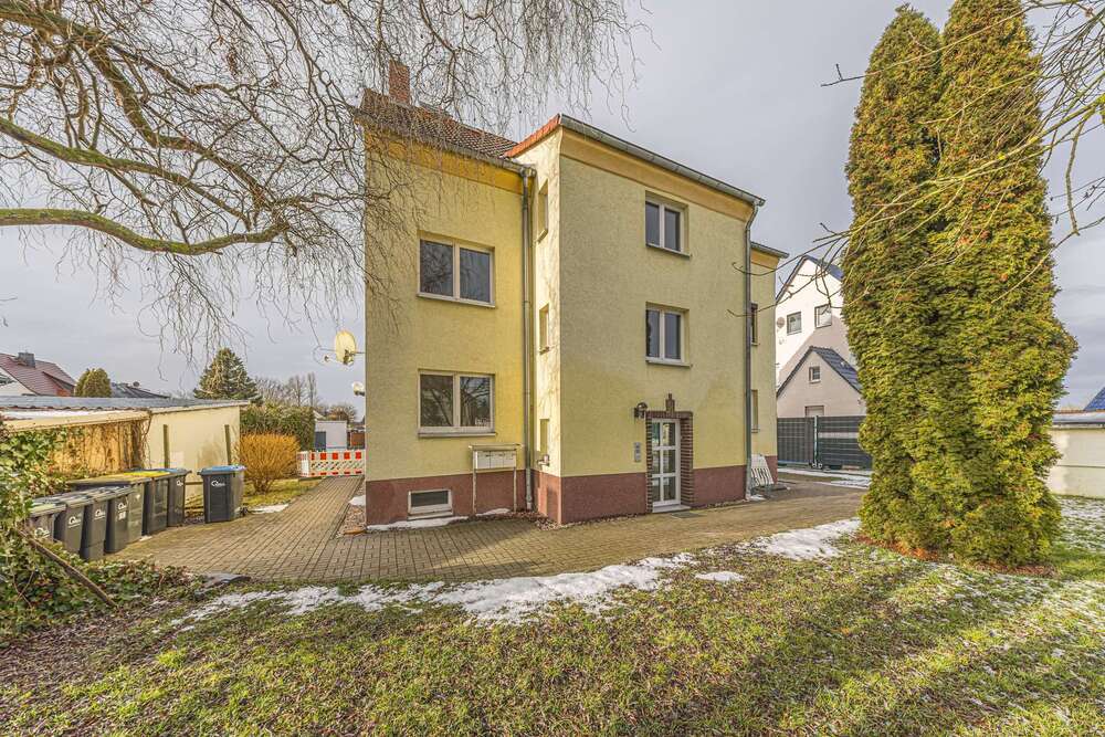 Thumbnail-Wohnung zum Mieten in Borna 666,00 € 74 m²