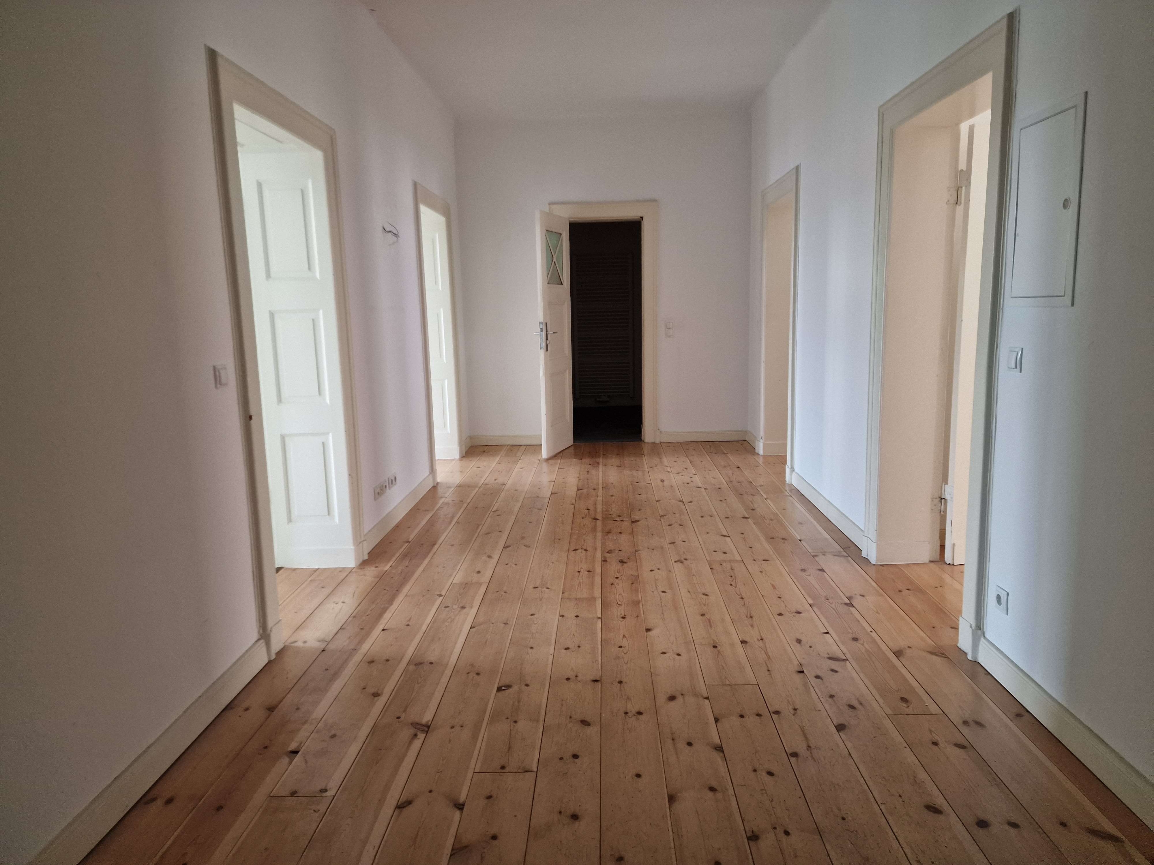 Thumbnail-Wohnung zum Mieten in Halle 1.150,00 € 115 m²