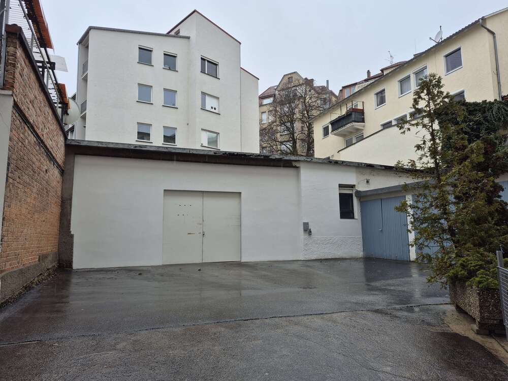 Thumbnail-Halle in Stuttgart 2.300,00 € 267 m²