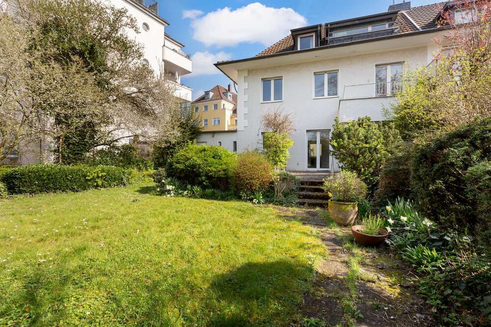 Thumbnail-Haus zum Kaufen in Köln 1.790.000,00 € 214.24 m²
