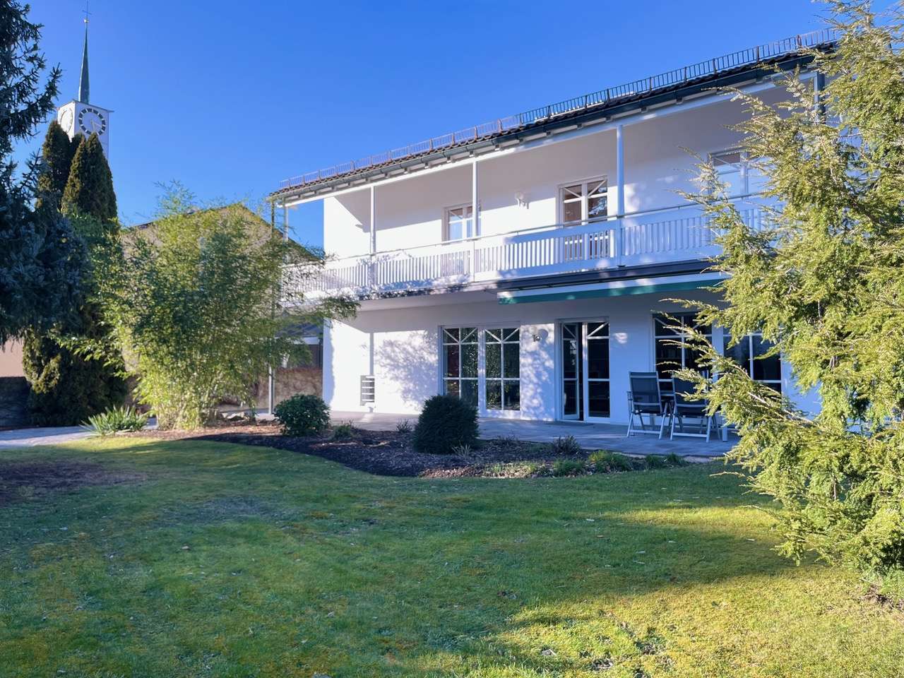 Thumbnail-Haus zum Kaufen in Neusäß 1.490.000,00 € 206 m²